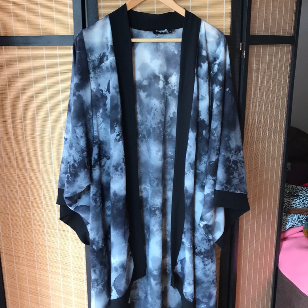 Lightweight kimono